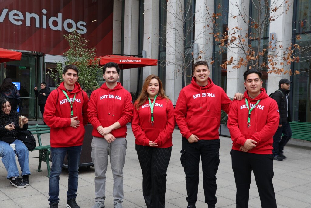 Universidad Autónoma despide a estudiantes que vivirán experiencia internacional en México y Colombia