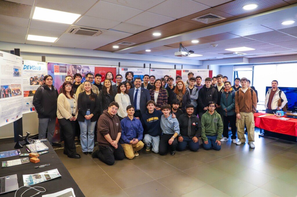 Estudiantes de Ingeniería de la Universidad Autónoma de Chile lideran iniciativas de innovación con impacto social